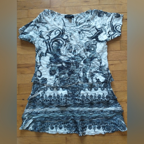 Top - Picture 1 of 1